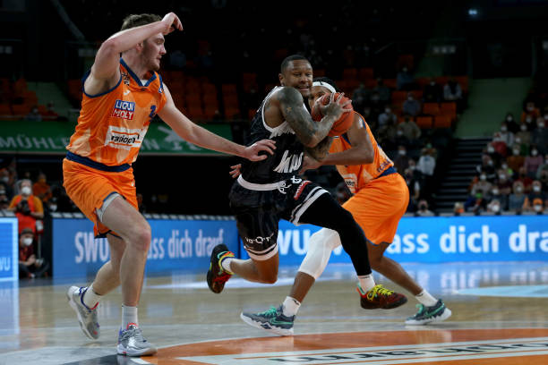 病让他逐渐 病让他逐渐