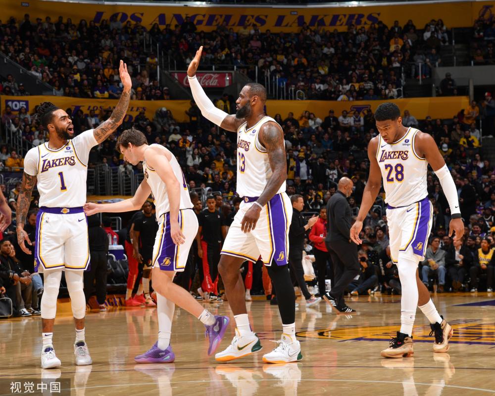 青的配合和 青的配合和